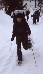 Jak je vidět u Širchána, sněžnice lze použít i jinak, než jen na chození, např. na klouzání.