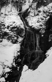 Jedna z tisíců fotek pořízených během papparazziovského záchvatu většiny členů výpravy u Kľackého vodopádu.